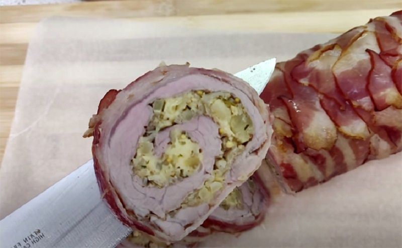 Мясной рулет в беконе: спокойное объяснение вкуса и приготовления