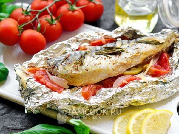 Сочная скумбрия с помидорами: идеальный ужин для всей семьи
