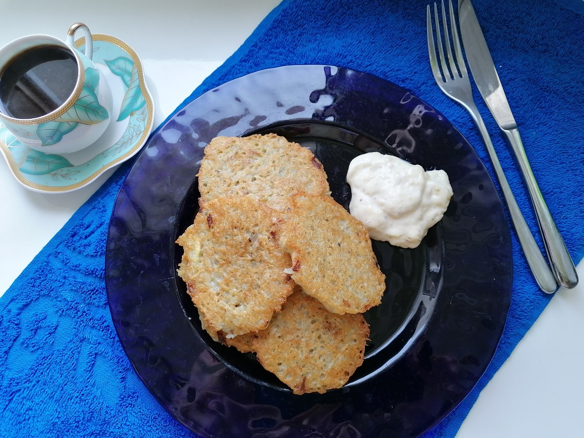 Как вкусно начать утро: картофельные драники для идеального завтрака