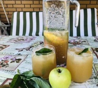 Яблочный лимонад