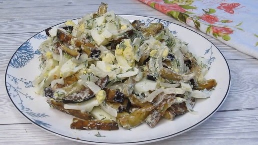 Удивительный салат с тремя ингредиентами, который покорит сердца