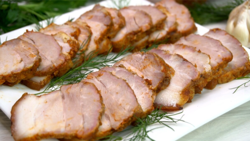 Мясная нарезка на завтрак: простой и вкусный рецепт
