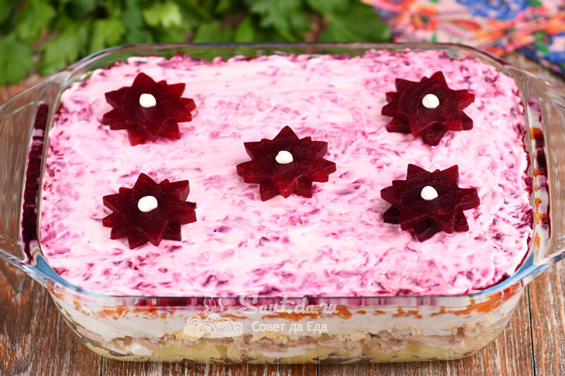 Селедка под шубой: 5 оригинальных рецептов и креативная подача