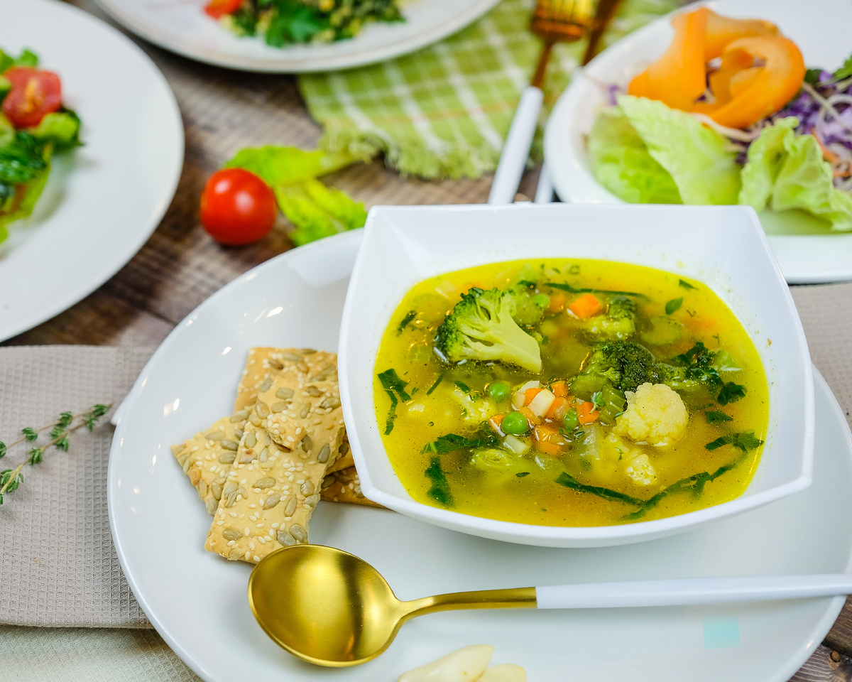 Итальянский Минестроне: Суп для вегетарианцев с душой