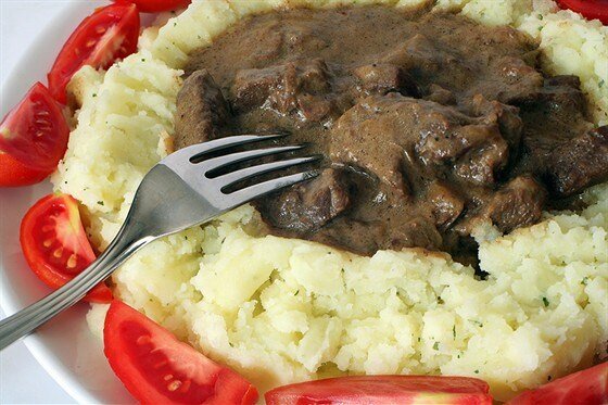 Вкусный говядина по-строгановски: классический рецепт с изюминкой