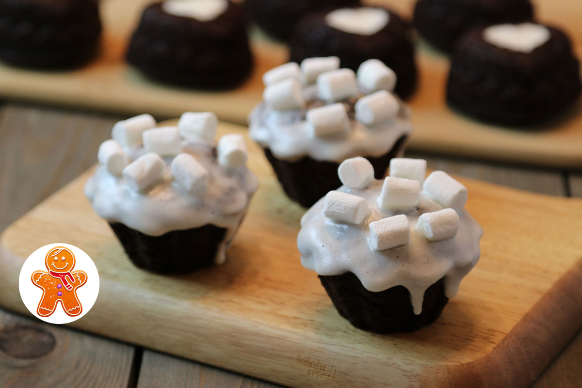 Необычные шоколадные кексы с кремом из маршмеллоу