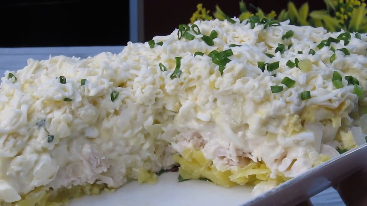 Салат «Нежность» — кулинарный шедевр для любого стола