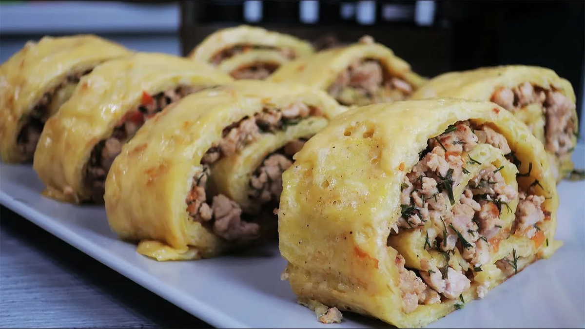 Ароматный картофельный рулет с фаршем: идеальное угощение для любого стола