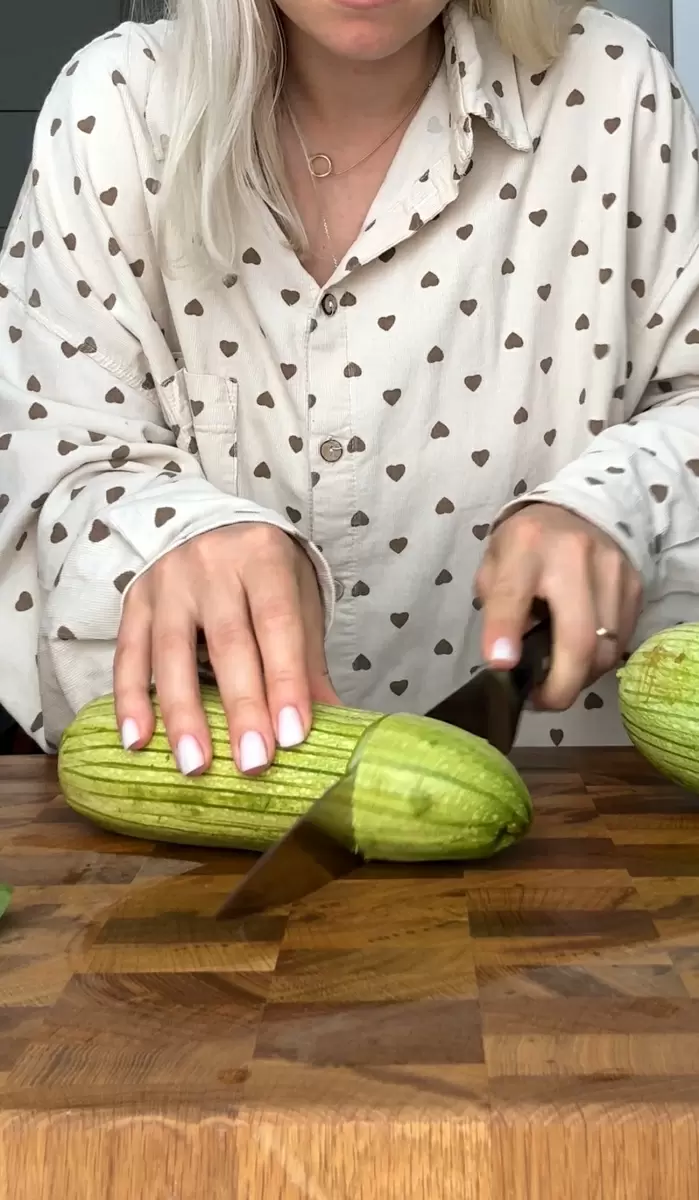 Фаршированные кабачки: Испытайте невероятный вкус!