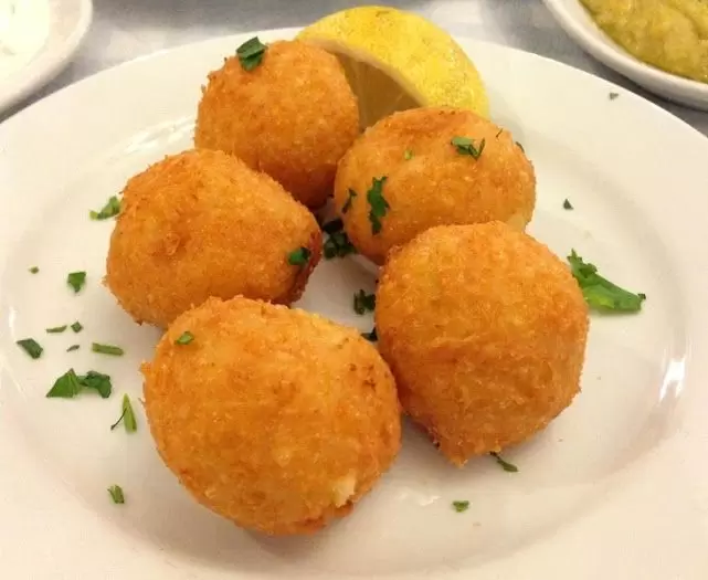Их все обожают: 5 простых секретов идеальных картофельных крокетов из обычной картошки