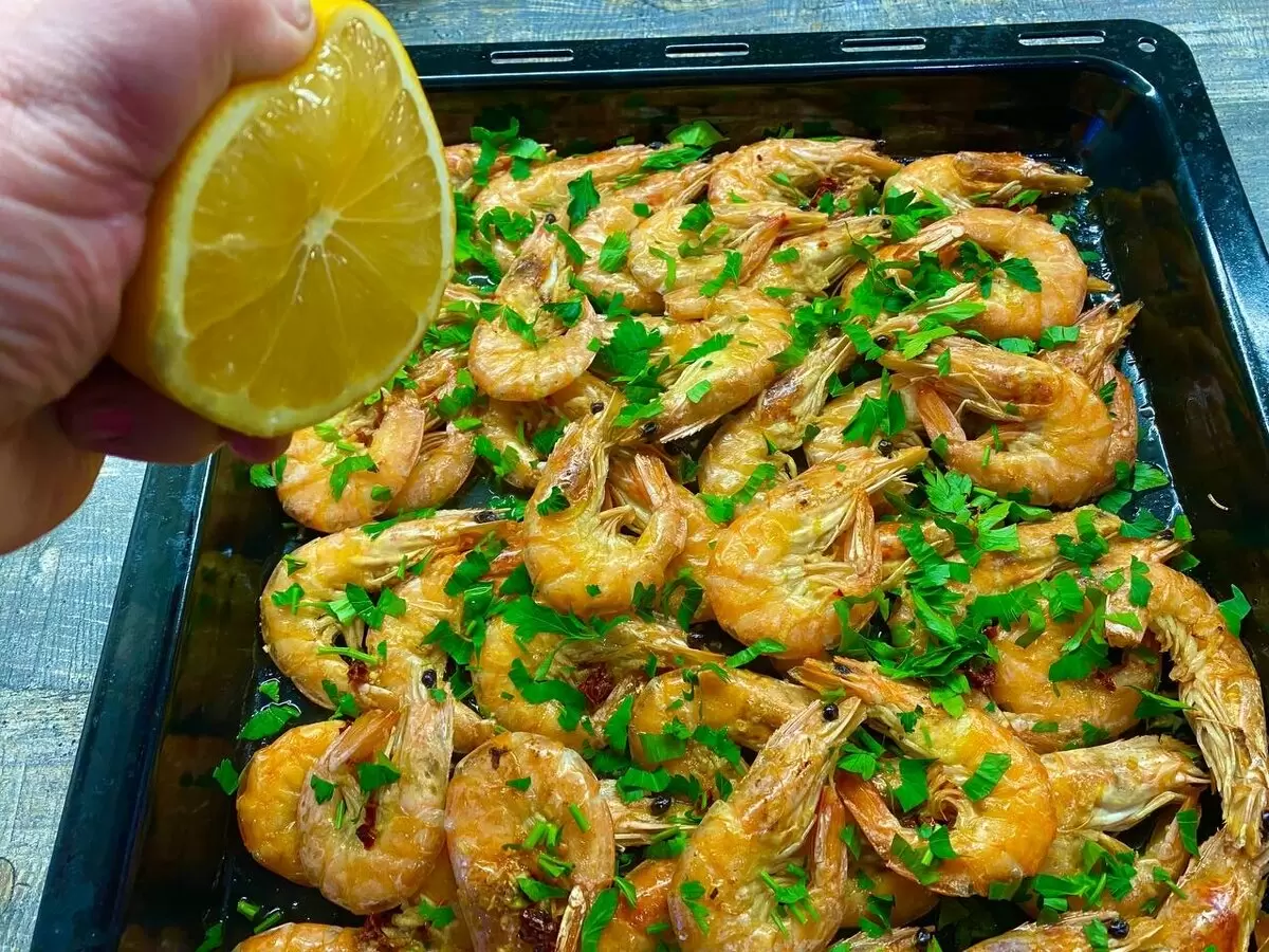 Как приготовить идеальные креветки для праздничного стола