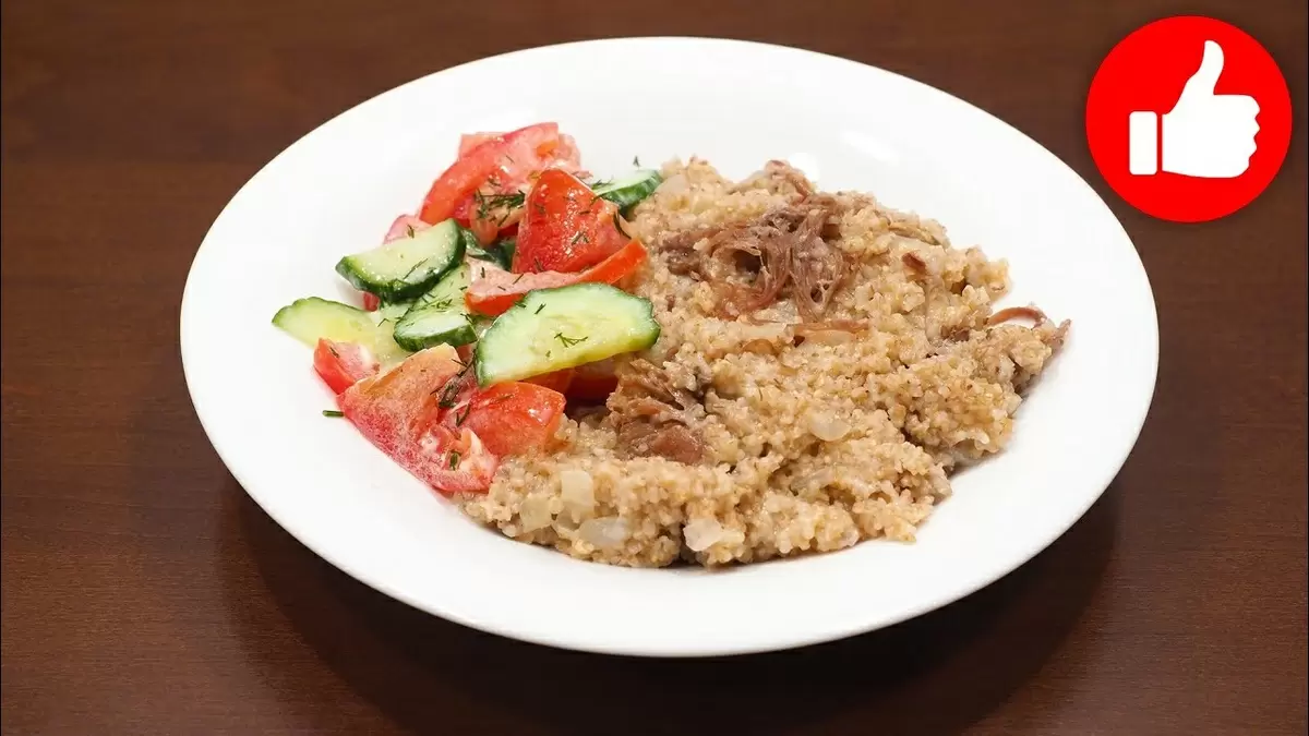 Пшеничная каша с тушенкой в мультиварке: простой и сытный обед