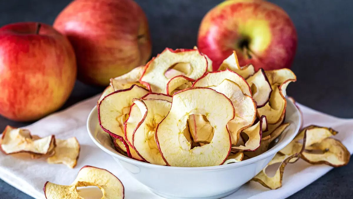 Яблочные чипсы: полезный и хрустящий перекус для любого времени года