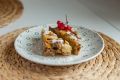 Необычная шарлотка с яблоками и бананами: вкусно и просто