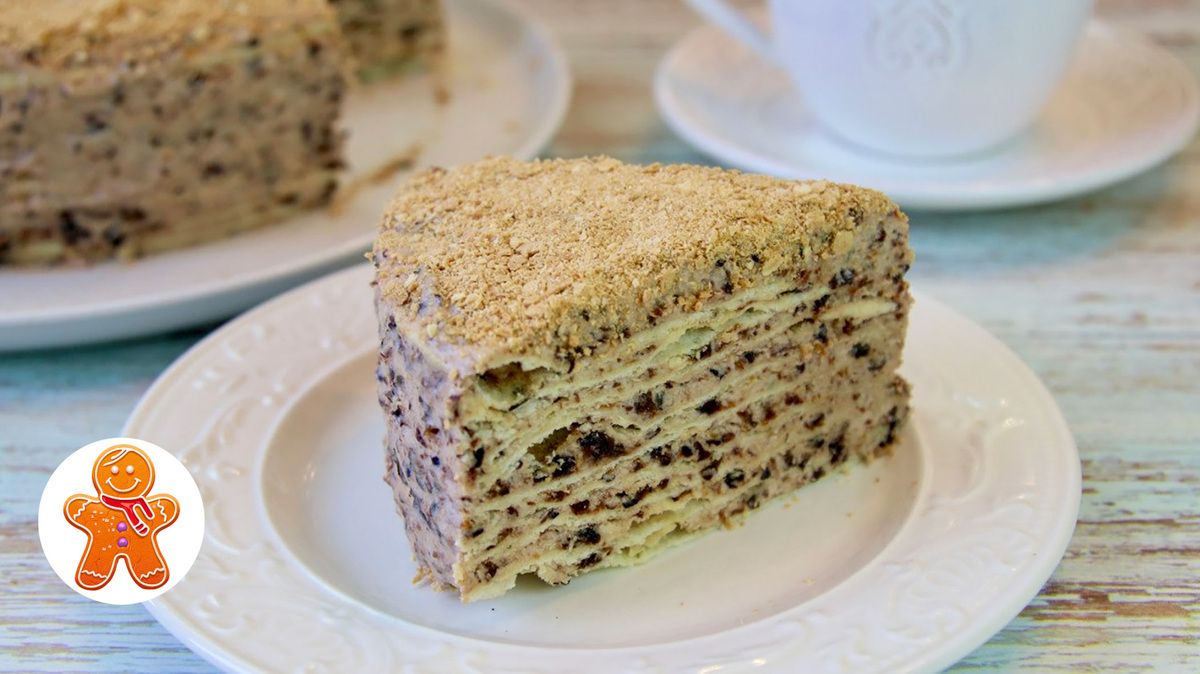 Погрузитесь в мир вкуса: торты "Птифур" с нежным кремом и насыщенным черносливом