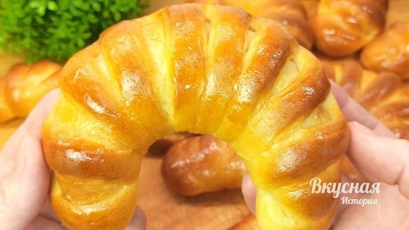 Гладкая корочка для постных рогаликов без яйца: проверенный рецепт