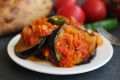 Жареные баклажаны с чесноком и острыми овощами